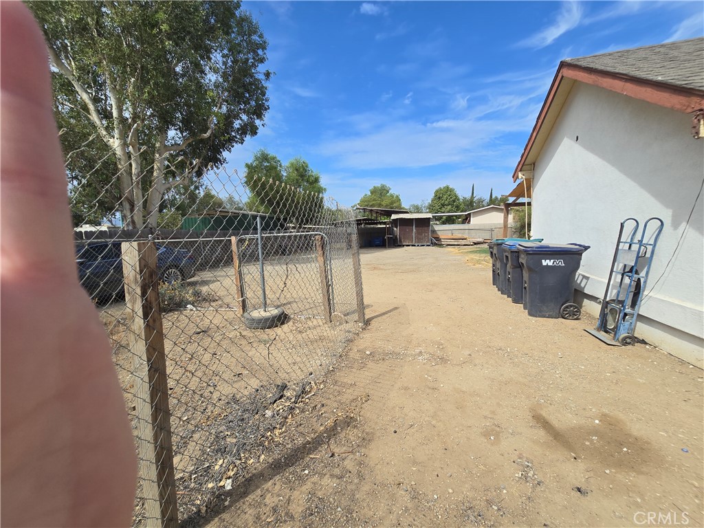 4728 Hillside A Property Photo 26