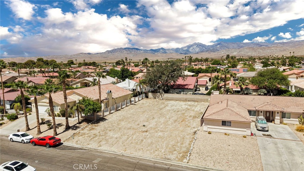 9611 Congressional Road Property Photo 4