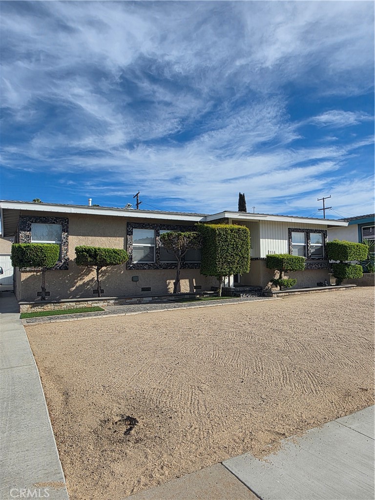 938 Ford Property Photo 1