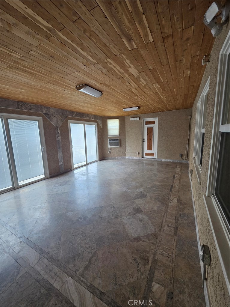 938 Ford Property Photo 4