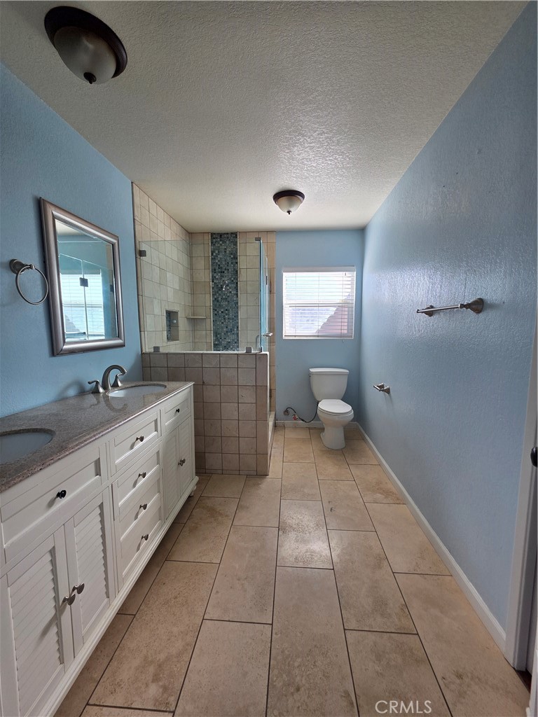 938 Ford Property Photo 11