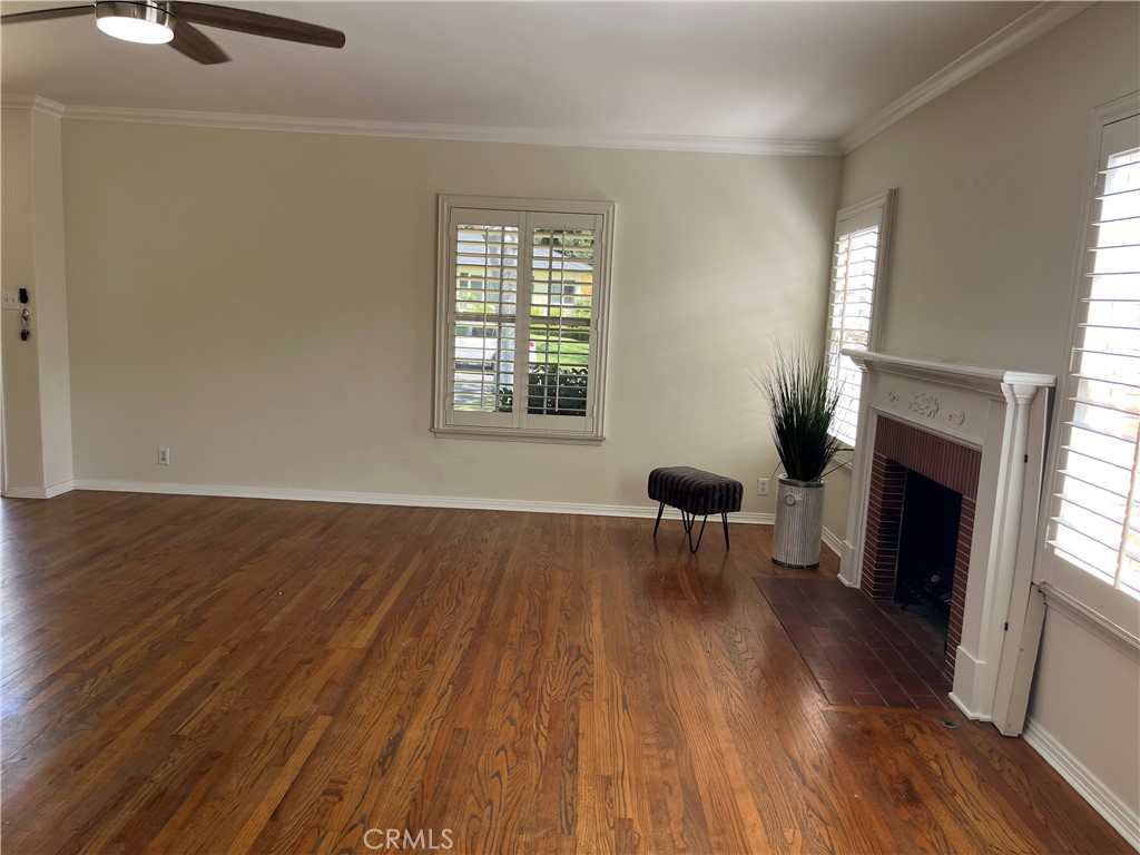 2440 Queensberry Road Property Photo 7