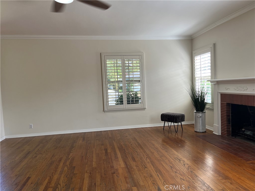 2440 Queensberry Road Property Photo 10
