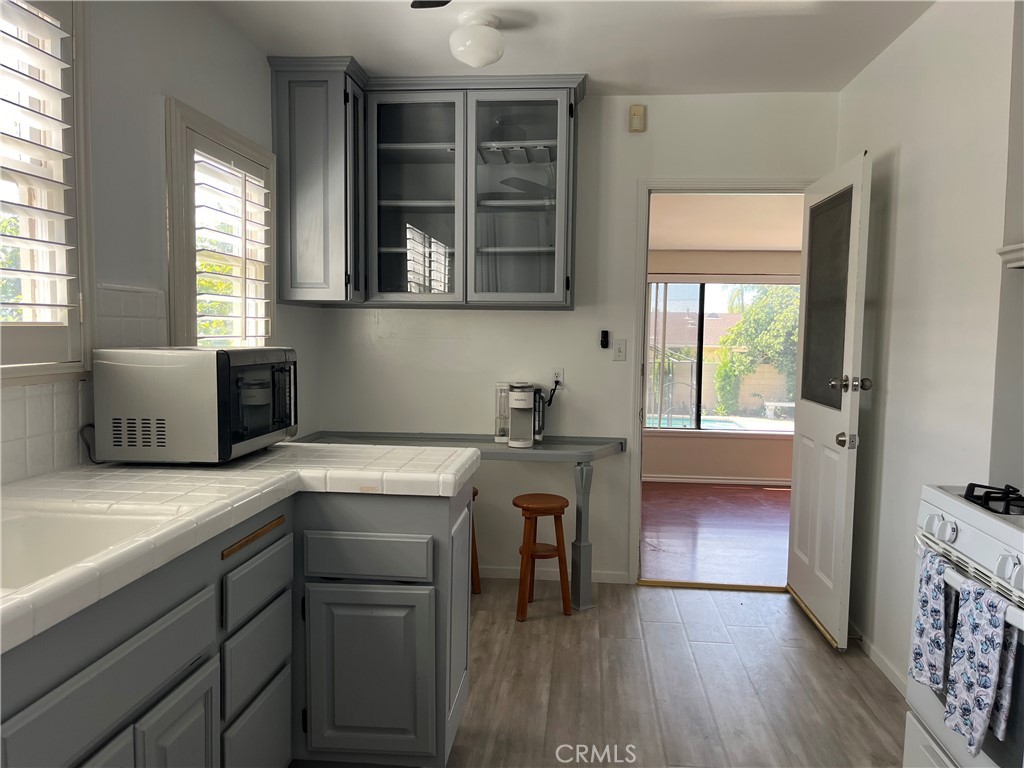 2440 Queensberry Road Property Photo 15