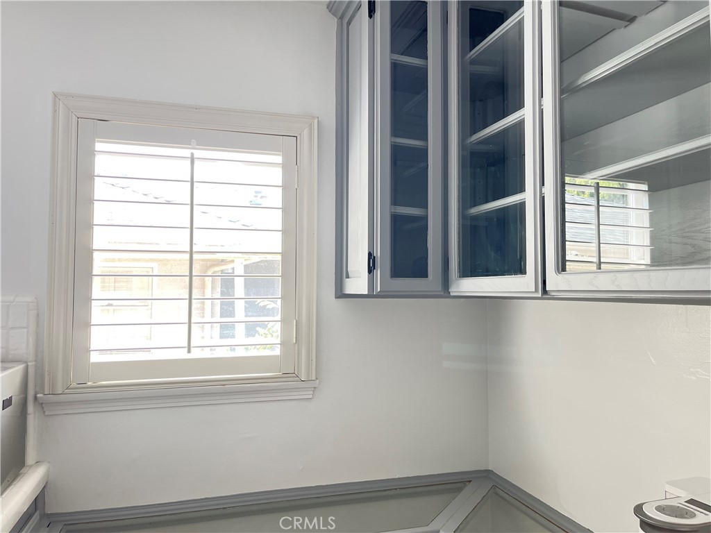 2440 Queensberry Road Property Photo 19