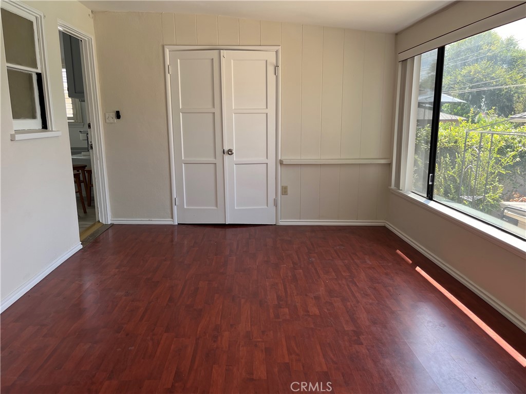 2440 Queensberry Road Property Photo 28