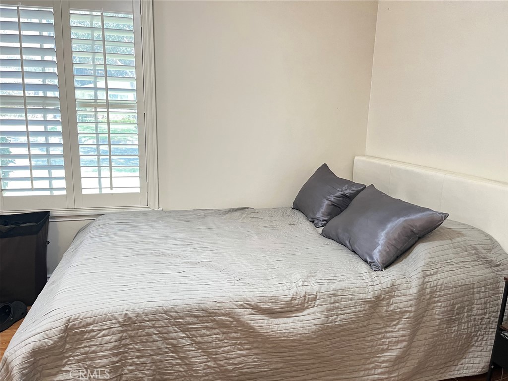 2440 Queensberry Road Property Photo 30