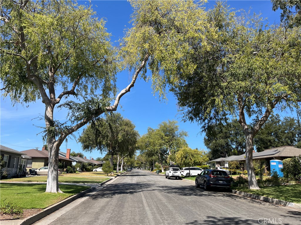 2440 Queensberry Road Property Photo 40