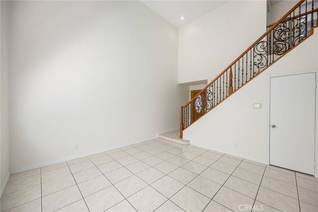 921 Blossomcreek Ln Property Photo 8