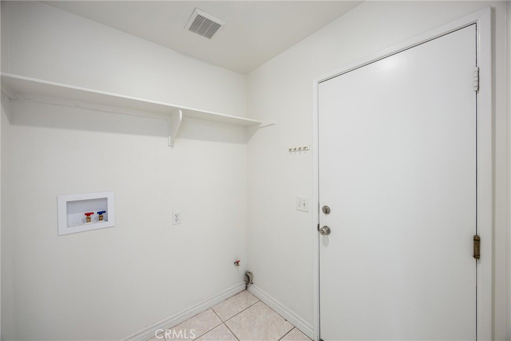 921 Blossomcreek Ln Property Photo 22