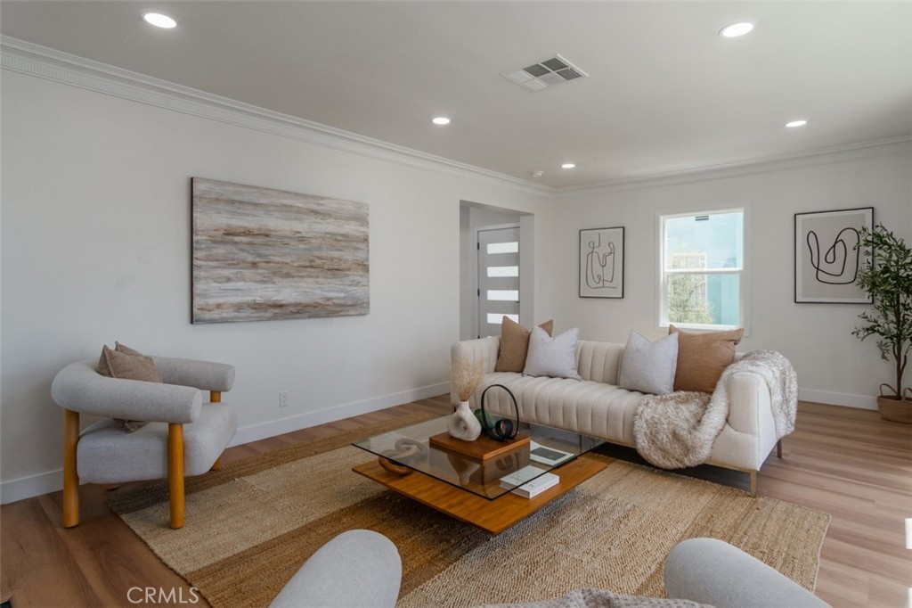 3810 Olmsted Avenue Property Photo 6