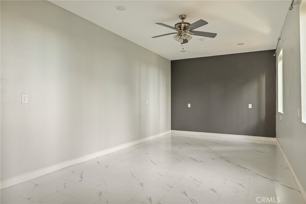 24244 Altdorf Property Photo 31