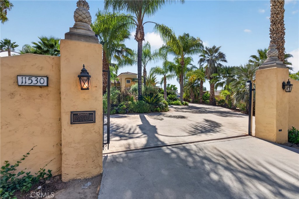 11530 Terracina Boulevard Property Photo 7