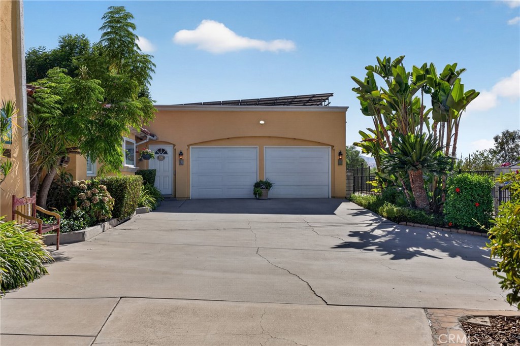 11530 Terracina Boulevard Property Photo 10