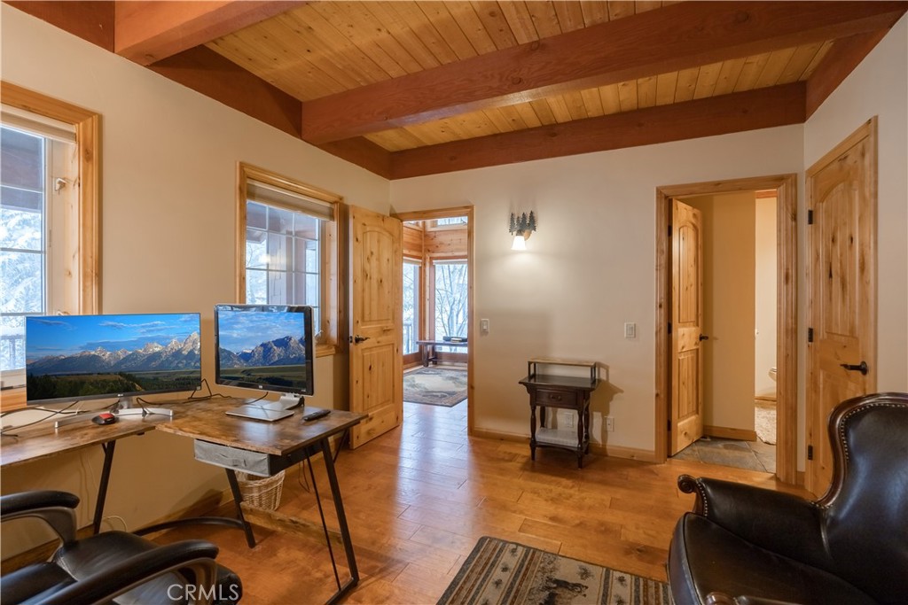 42028 Sky View Property Photo 12