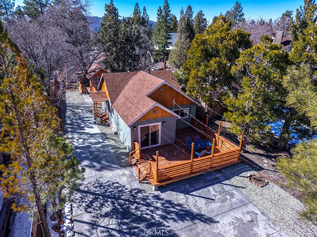 672 Talmadge Property Photo 1
