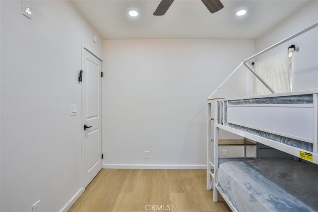 672 Talmadge Property Photo 18