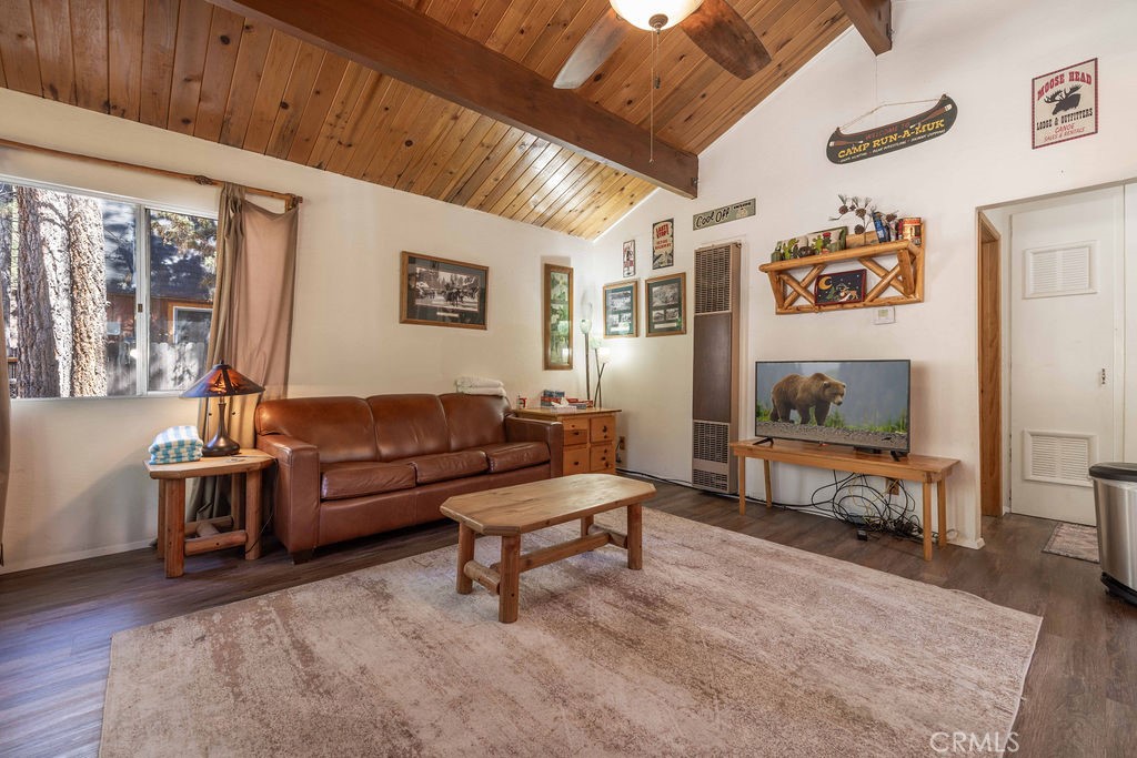 926 Robinhood Property Photo 6