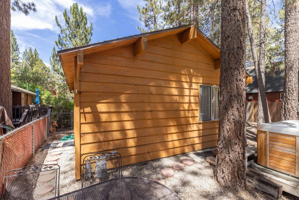 926 Robinhood Property Photo 18