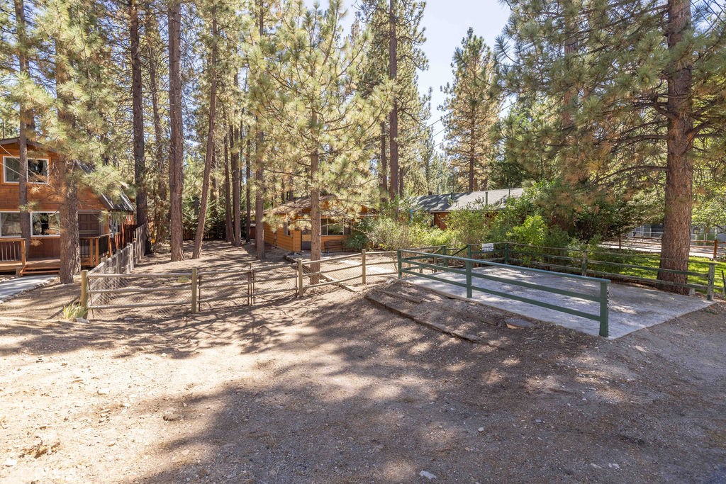 926 Robinhood Property Photo 24