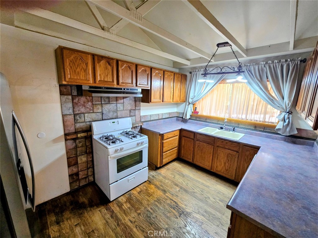 981 Lausanne Drive Property Photo 4