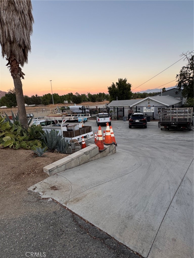 1642 4th Property Photo 6