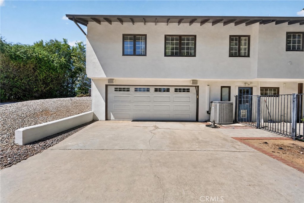 636 E Mariposa Property Photo 45