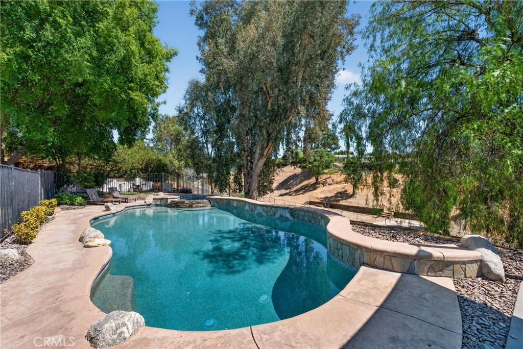636 E Mariposa Property Photo 47