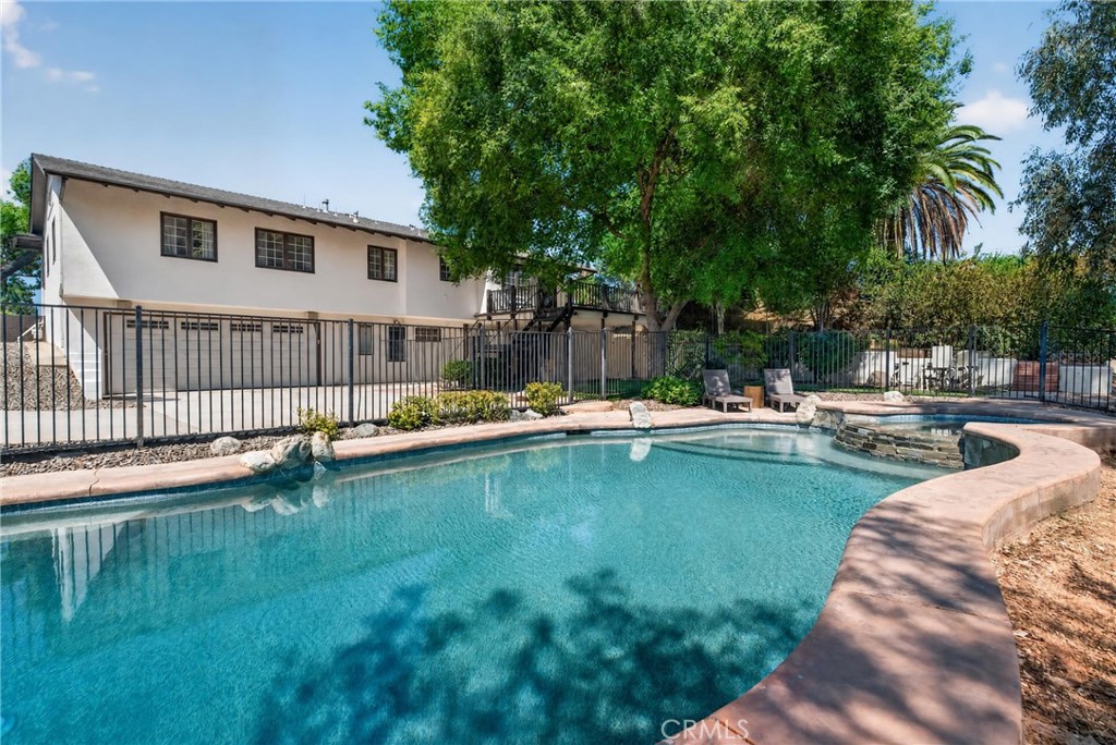 636 E Mariposa Property Photo 49