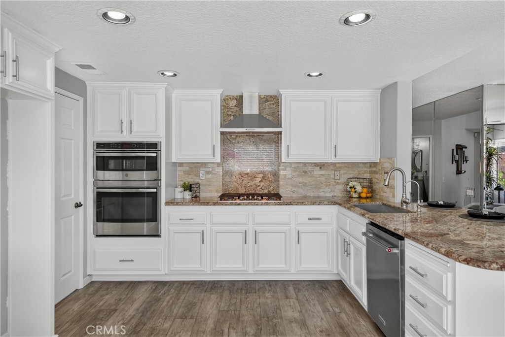2290 Pepperwood Lane Property Photo 12