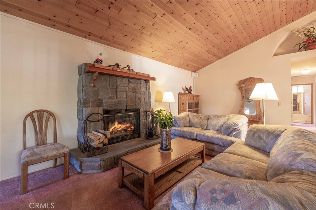 444 Elysian Property Photo 3