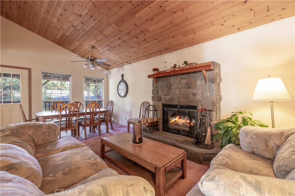 444 Elysian Property Photo 4