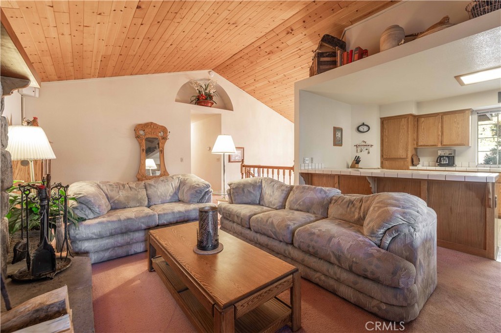 444 Elysian Property Photo 5