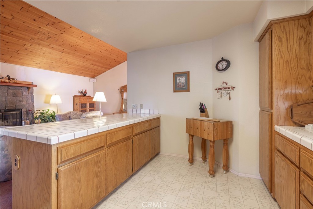 444 Elysian Property Photo 9