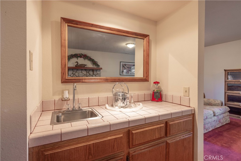 444 Elysian Property Photo 13