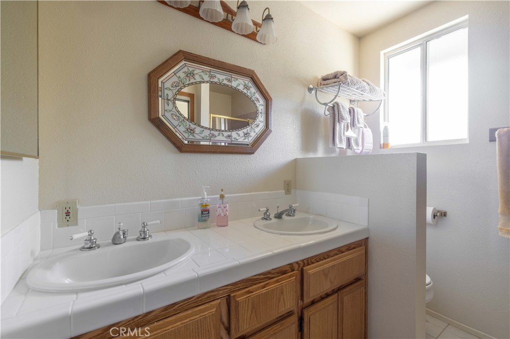 444 Elysian Property Photo 19