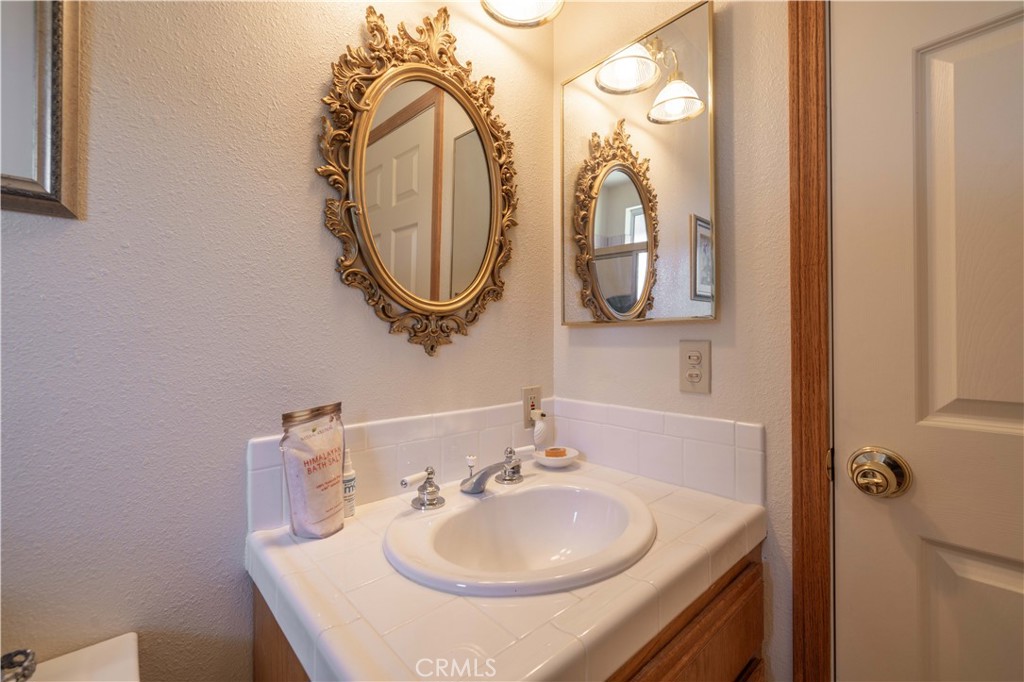 444 Elysian Property Photo 25