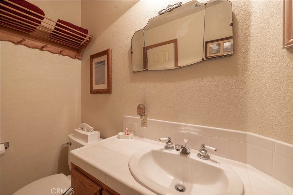 444 Elysian Property Photo 29