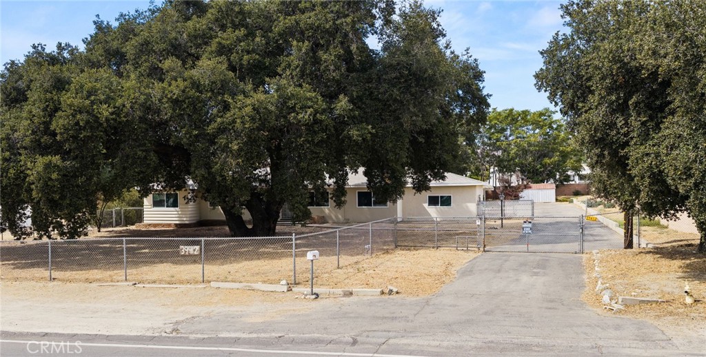 39412 Cherry Valley Boulevard Property Photo 3