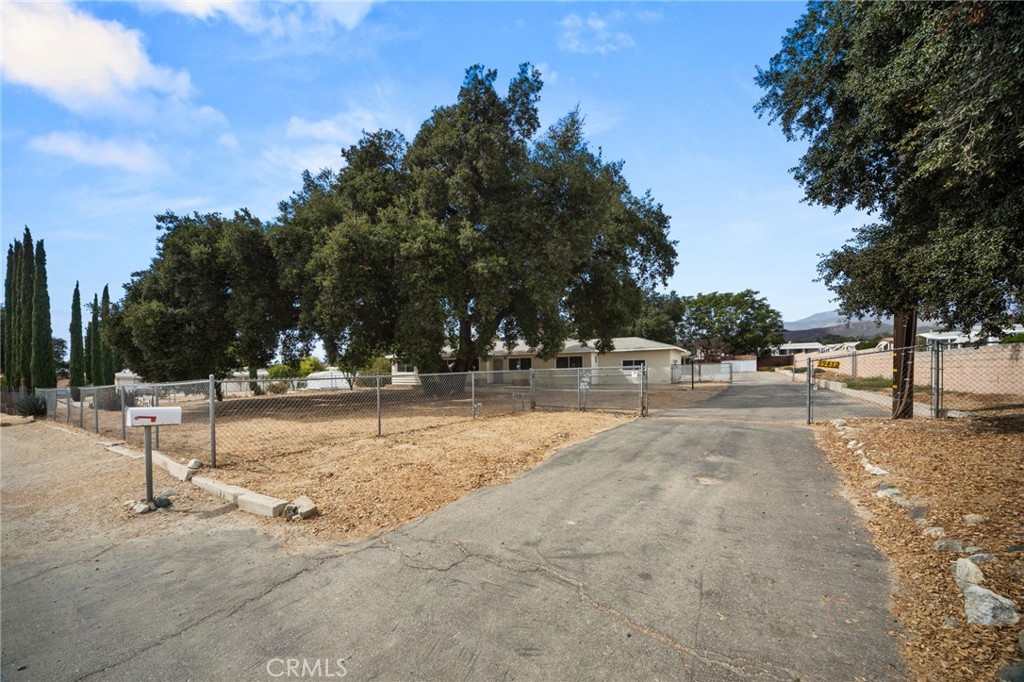 39412 Cherry Valley Boulevard Property Photo 5