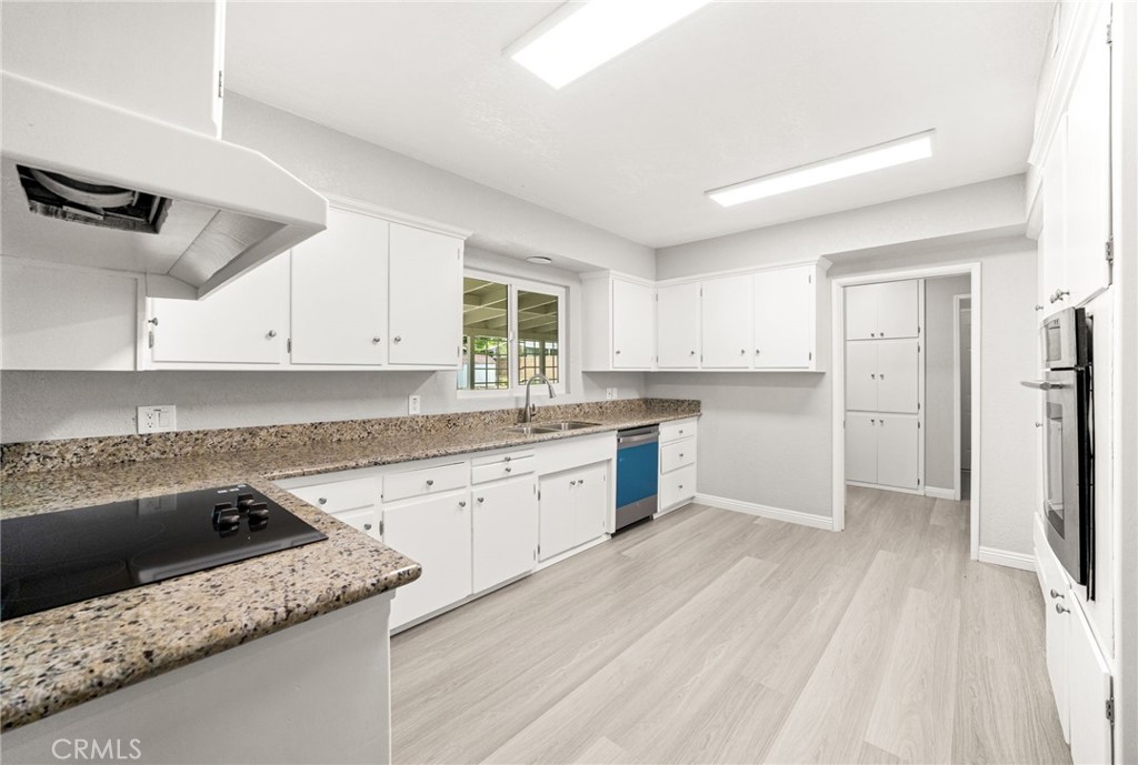 39412 Cherry Valley Boulevard Property Photo 19