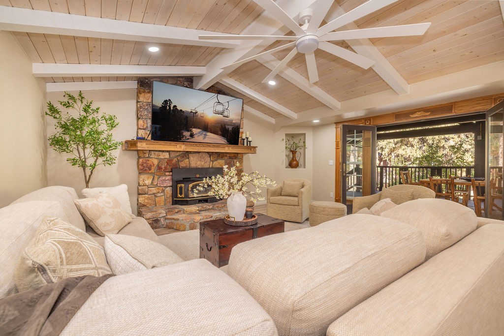 1249 Fox Farm Road Property Photo 5