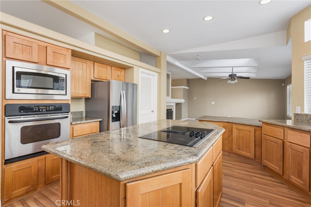 47180 Woodcliff Drive Property Photo 14