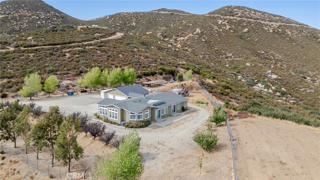 47180 Woodcliff Drive Property Photo 36