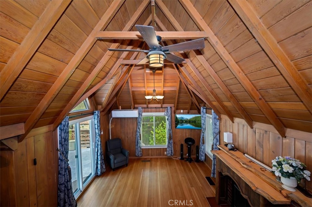 311 Hemlock Property Photo 20