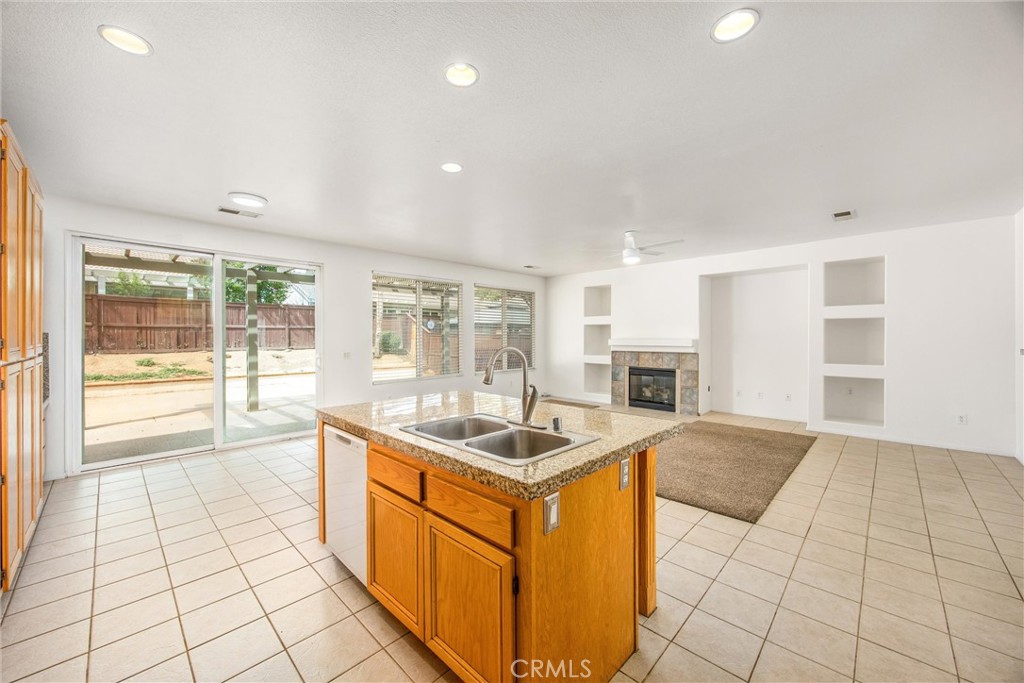 1434 Desert Star Property Photo 5