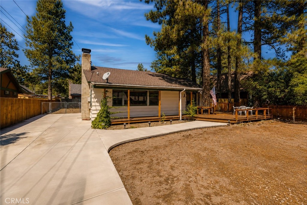1029 Sierra Property Photo 4