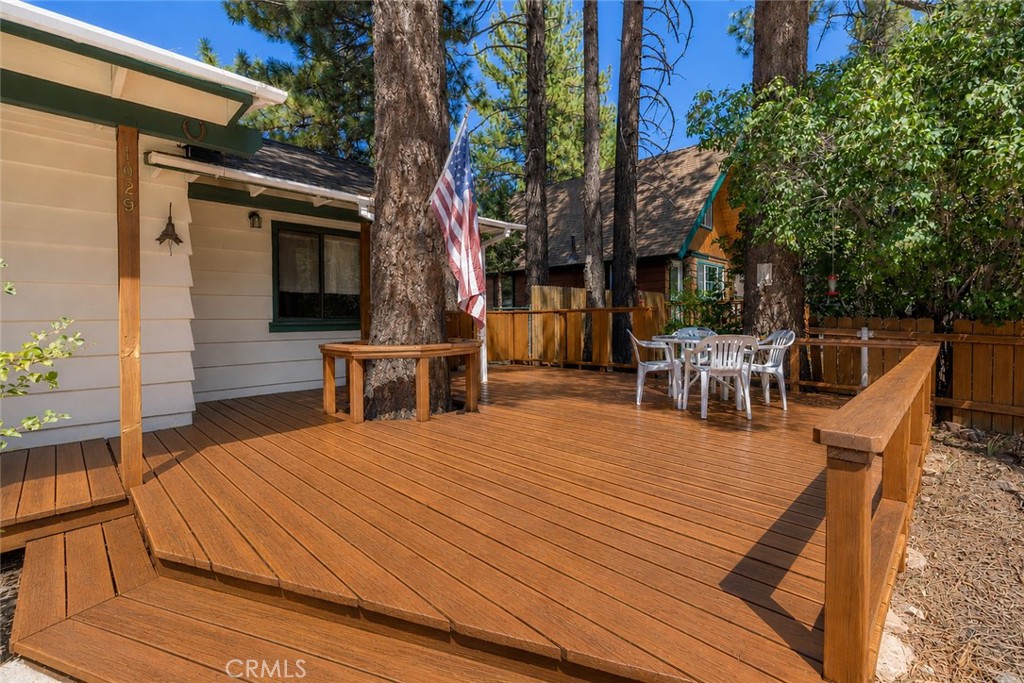 1029 Sierra Property Photo 5
