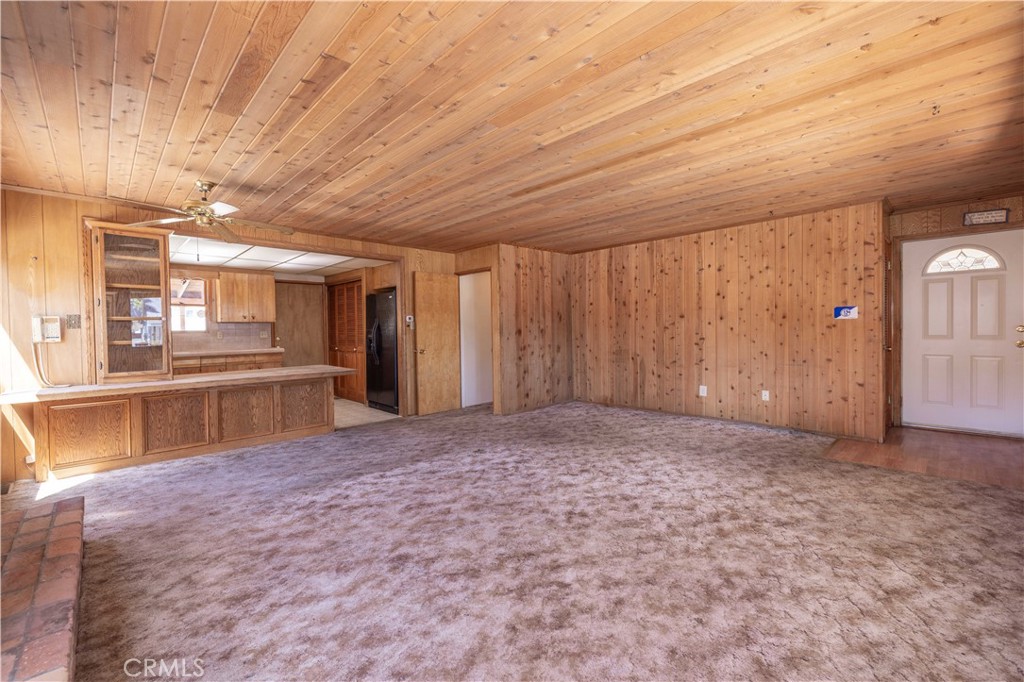 1029 Sierra Property Photo 10