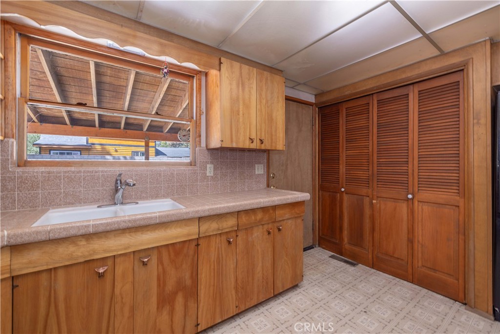1029 Sierra Property Photo 14